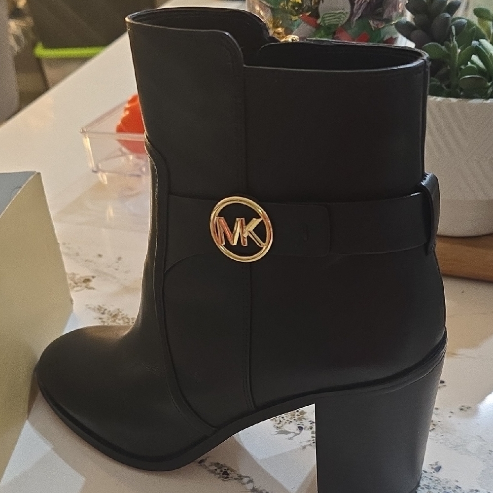 Michael Kors Black Leather Ankle Booties